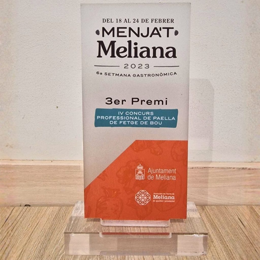 Tercer premio El Mosaic en el Concurs Professional de Paella de Fetge de Bou 2023.