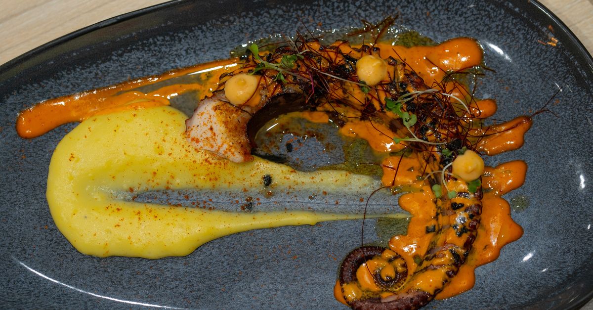 Plato pulpo a la brasa de Restaurante El Mosaic